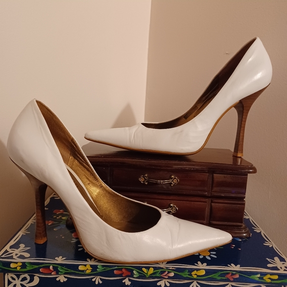 Elegant White 4"  Stiletto Heels - Picture 1 of 7